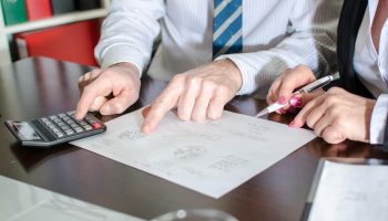 cash vs accrual accounting